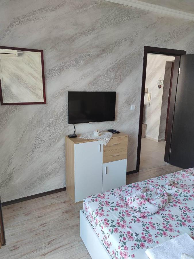 Apartament Piero Pomorie Luaran gambar